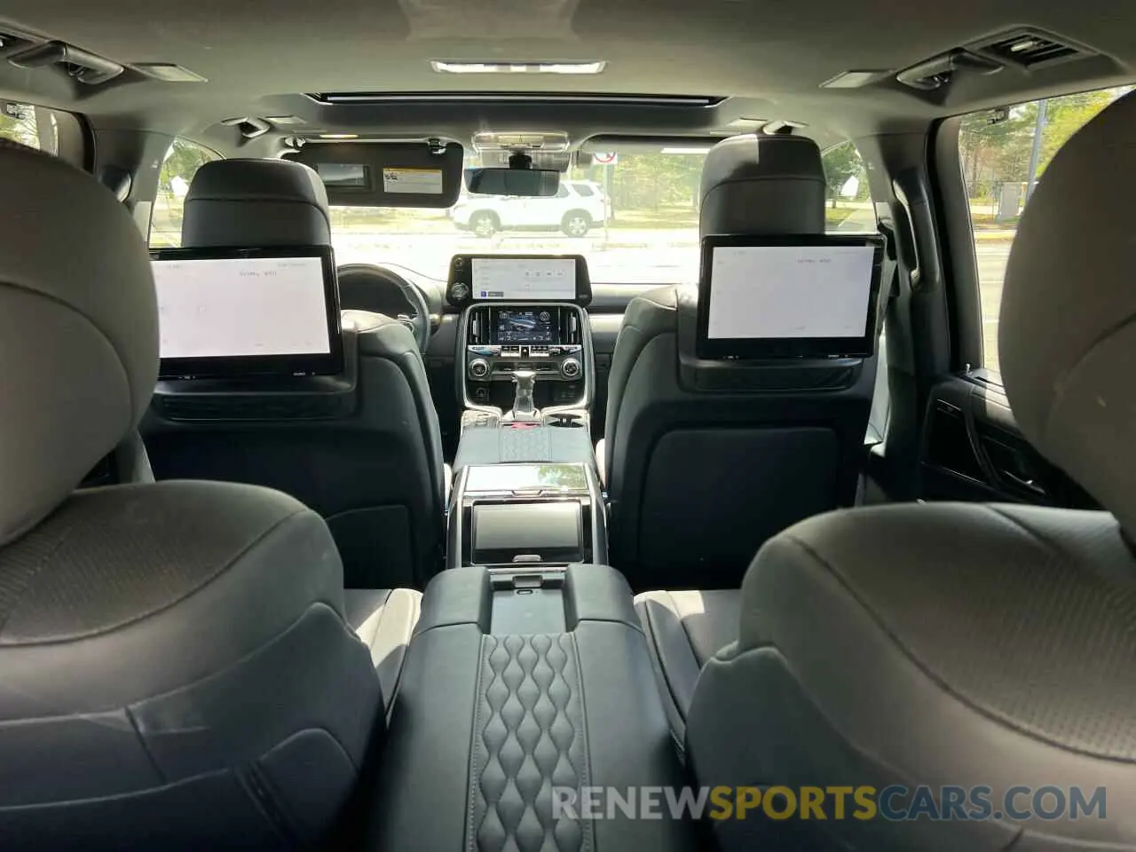 9 fotografías del automóvil dañado JTJLBACX7N4010480 LEXUS LX 600 ULT 2022