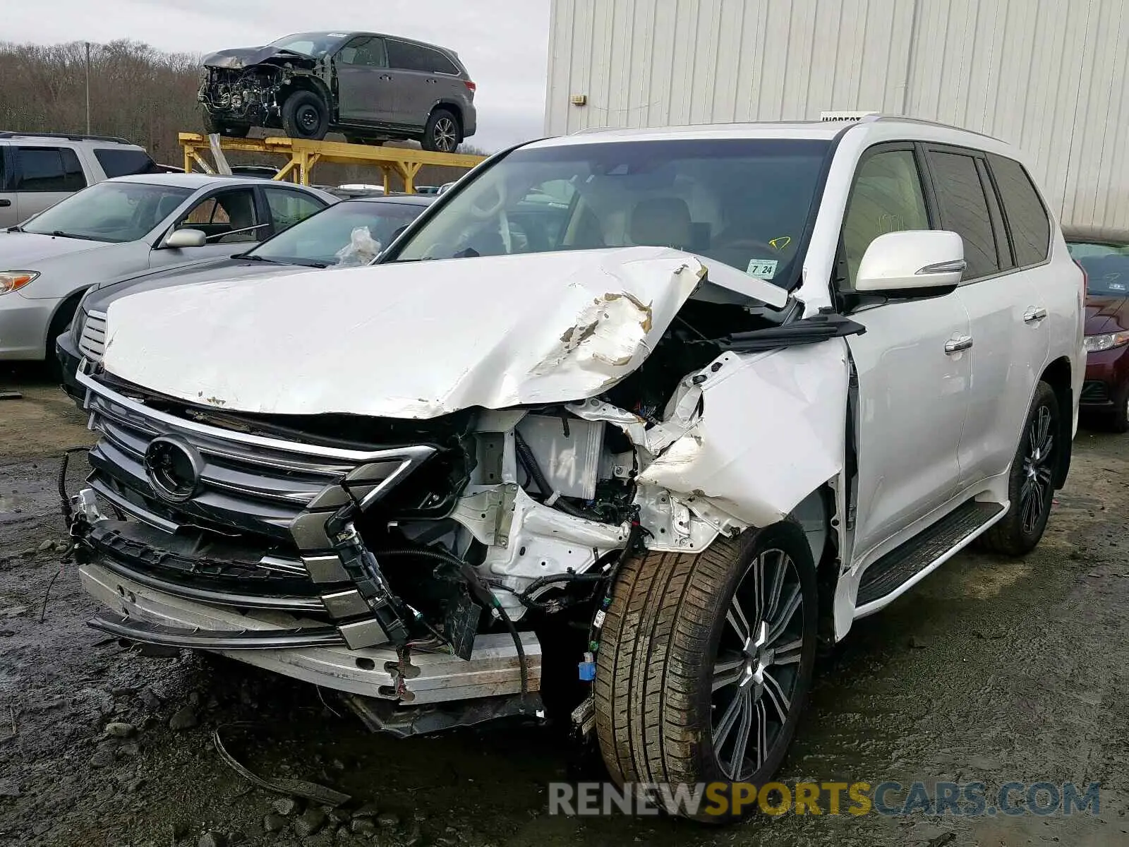 2 fotografías del automóvil dañado JTJHY7AXXK4296640 LEXUS LX570 2019