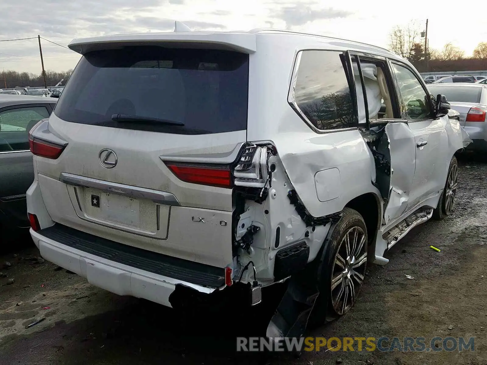 4 fotografías del automóvil dañado JTJHY7AXXK4296640 LEXUS LX570 2019