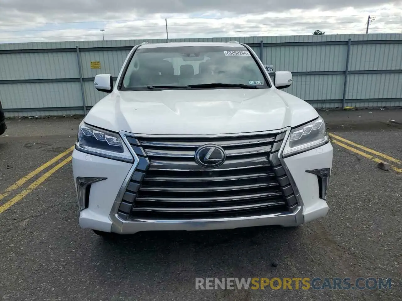 5 fotografías del automóvil dañado JTJHY7AXXK4297982 LEXUS LX570 2019