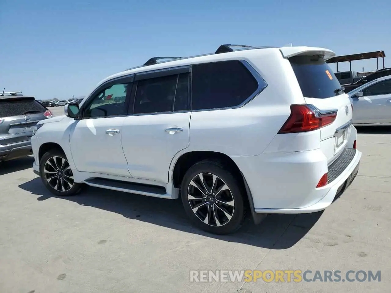 2 fotografías del automóvil dañado JTJDY7AX6M4344040 LEXUS LX570 2021
