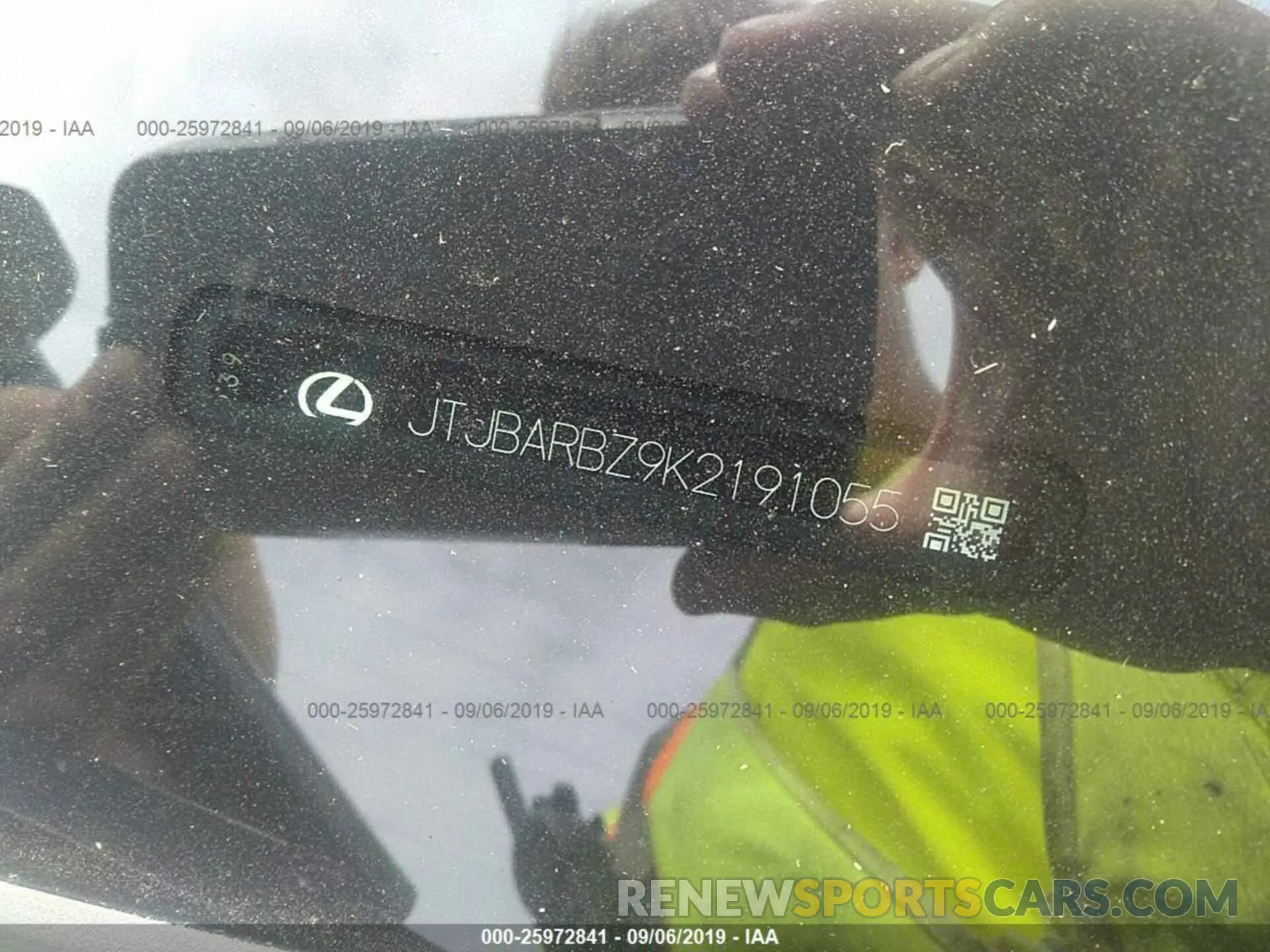 9 fotografías del automóvil dañado JTJBARBZ9K2191055 LEXUS NX 2019