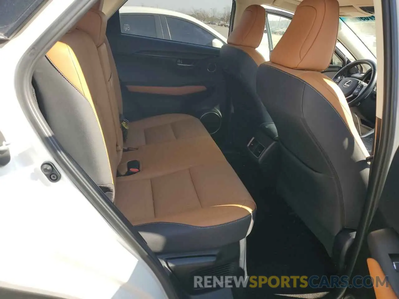 10 fotografías del automóvil dañado JTJBARBZ9K2203270 LEXUS NX 2019