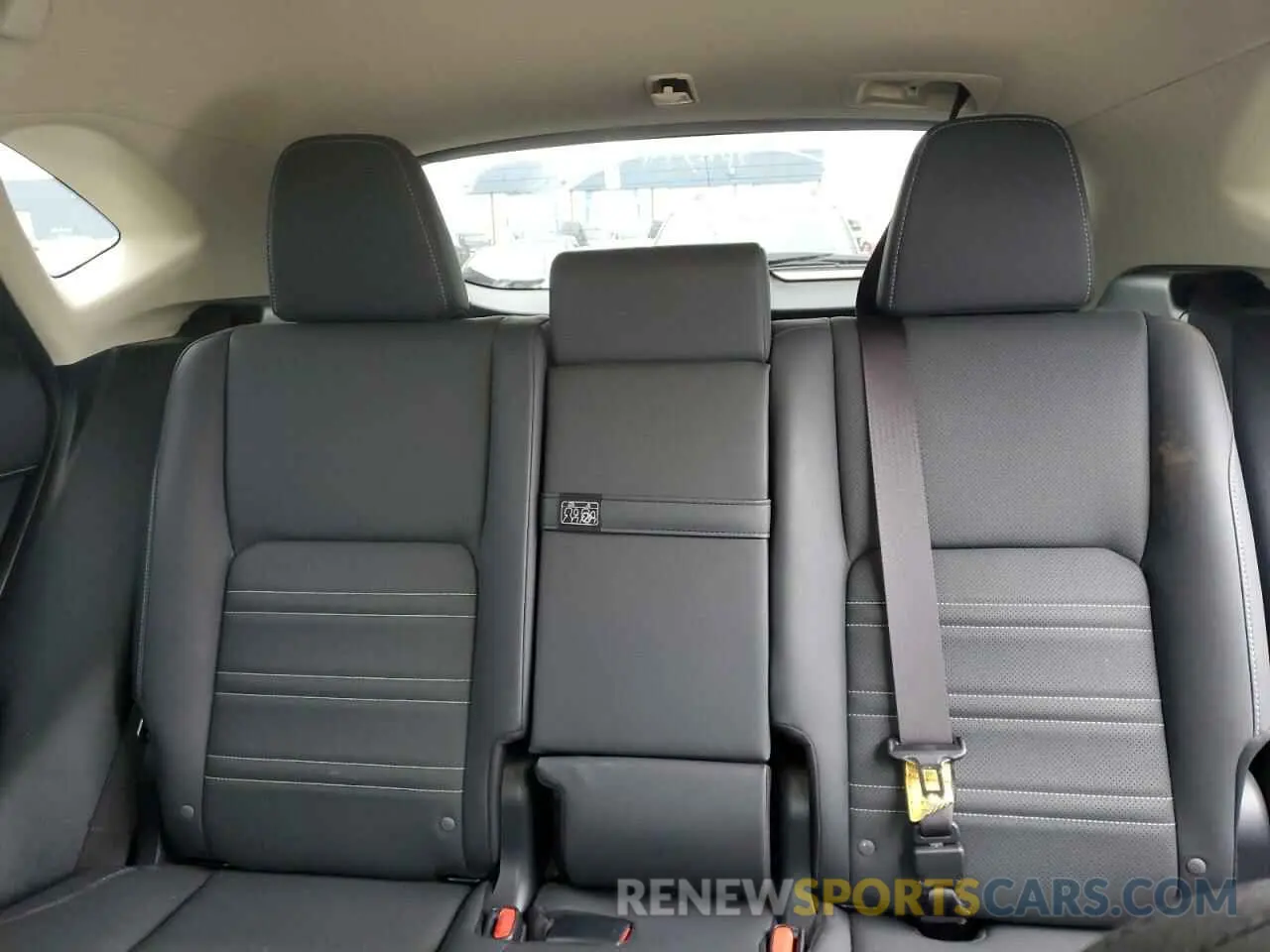 10 fotografías del automóvil dañado JTJBARBZXK2216772 LEXUS NX 2019