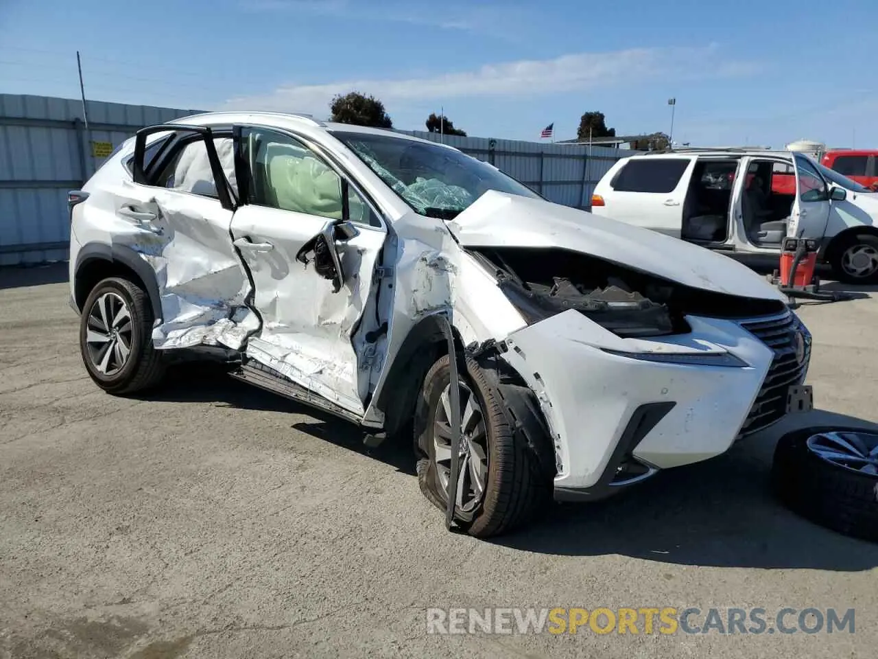 4 fotografías del automóvil dañado JTJBJRBZ0K2104109 LEXUS NX 2019
