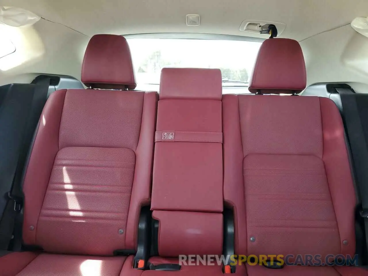 10 fotografías del automóvil dañado JTJBJRBZ2K2110008 LEXUS NX 2019