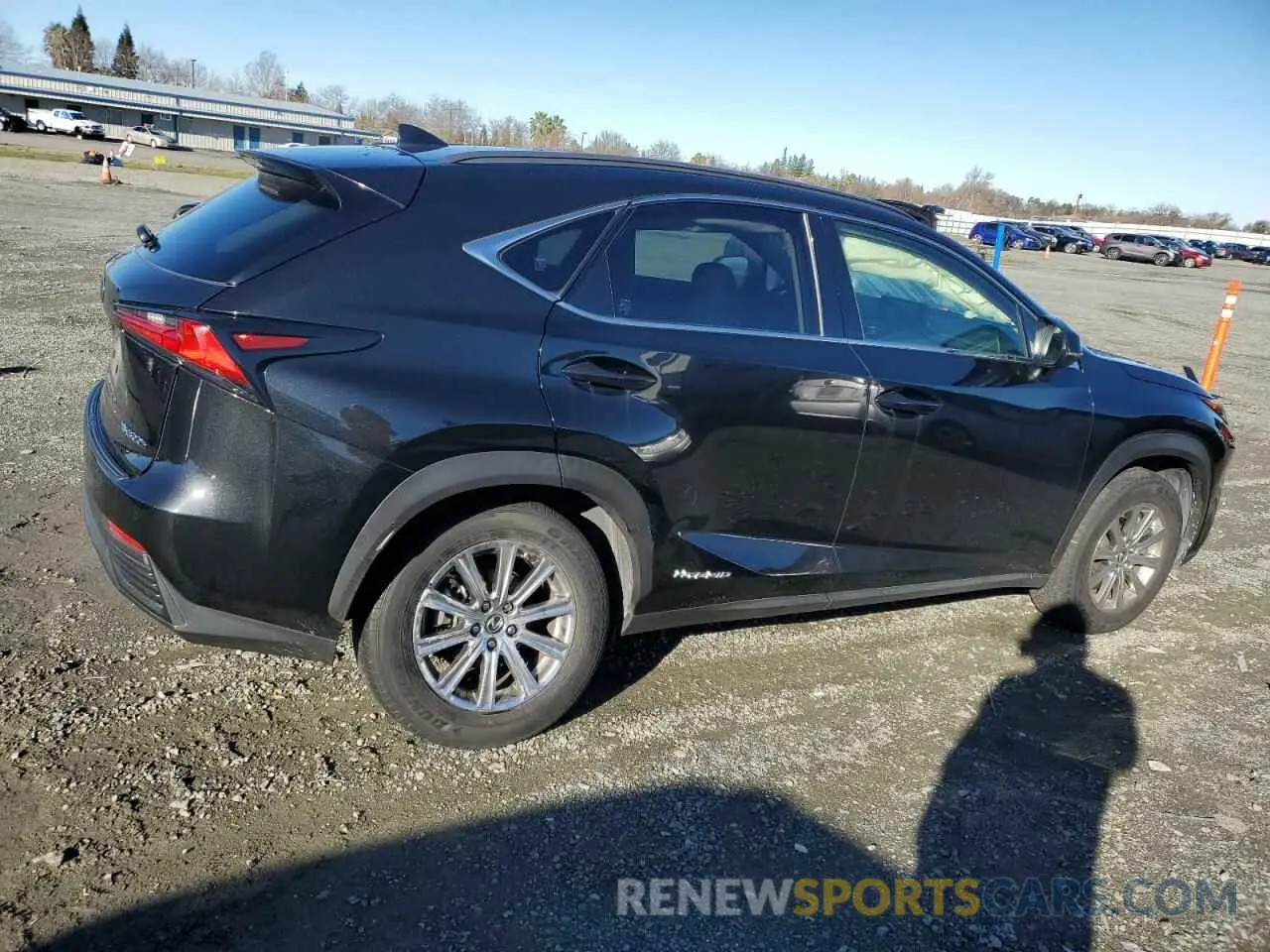 3 fotografías del automóvil dañado JTJBJRBZ5K2102548 LEXUS NX 2019