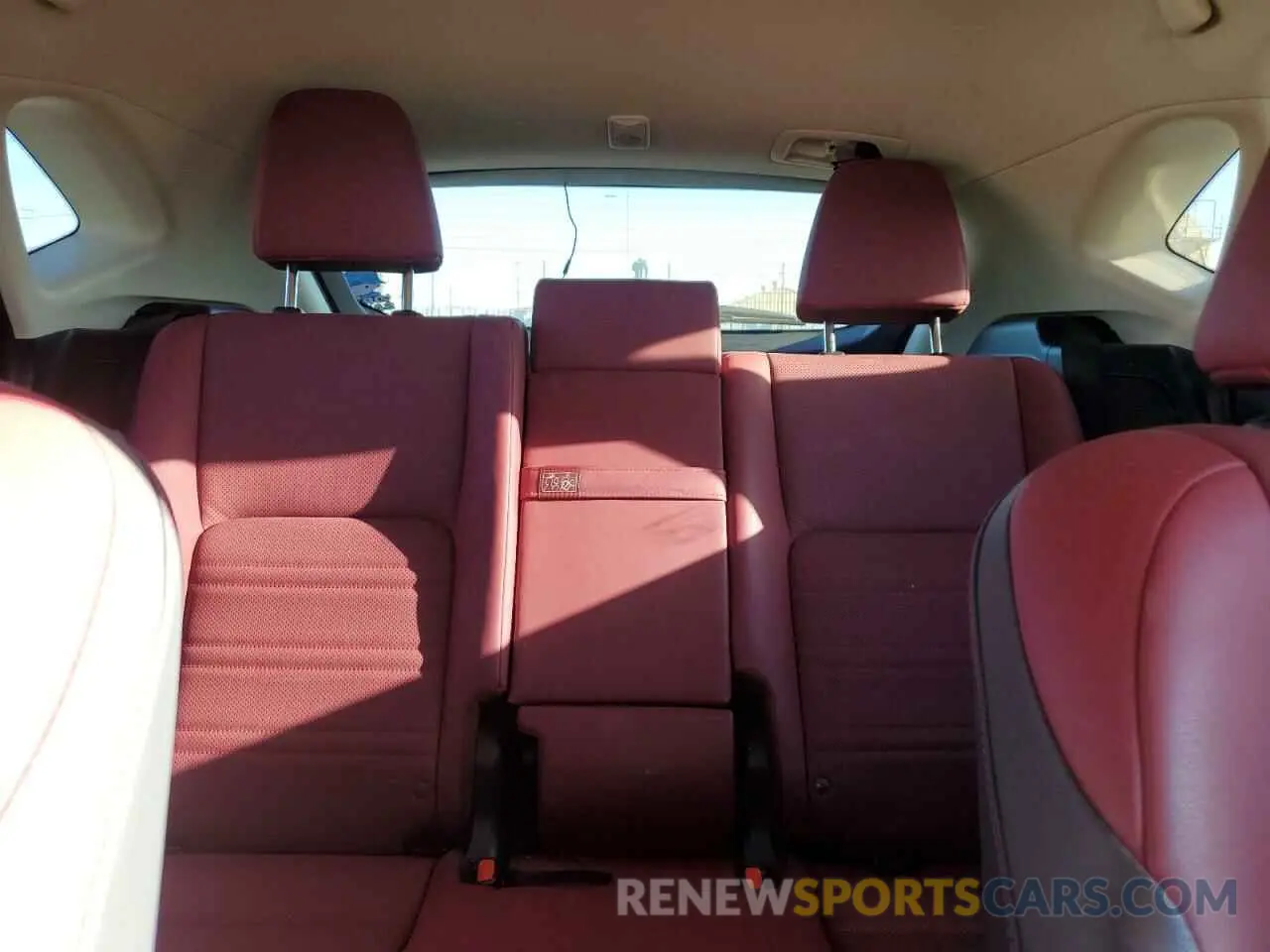 10 fotografías del automóvil dañado JTJBJRBZ9K2110586 LEXUS NX 2019