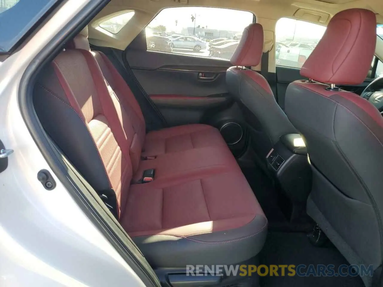 11 fotografías del automóvil dañado JTJBJRBZ9K2110586 LEXUS NX 2019