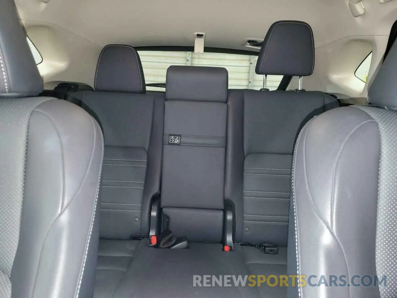 10 fotografías del automóvil dañado JTJBJRBZ9K2121314 LEXUS NX 2019