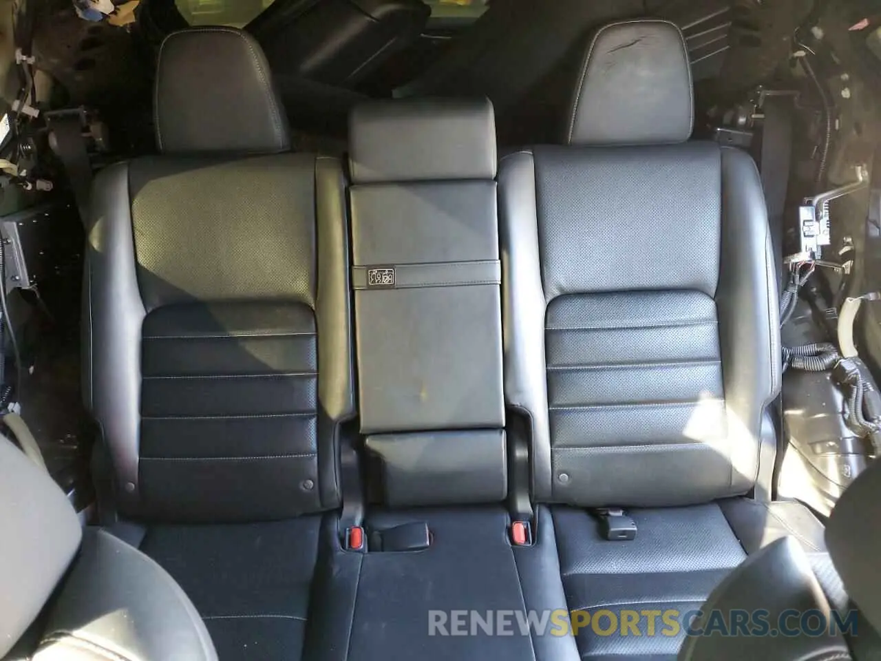 10 fotografías del automóvil dañado JTJYARBZ0K2131305 LEXUS NX 2019
