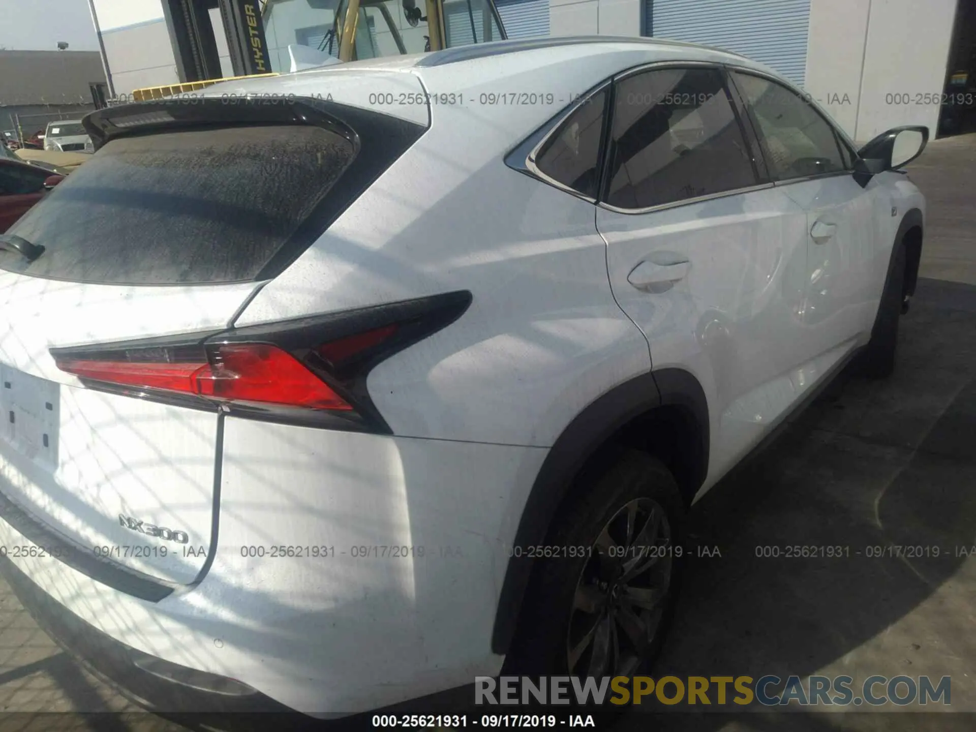 4 fotografías del automóvil dañado JTJYARBZ0K2137220 LEXUS NX 2019