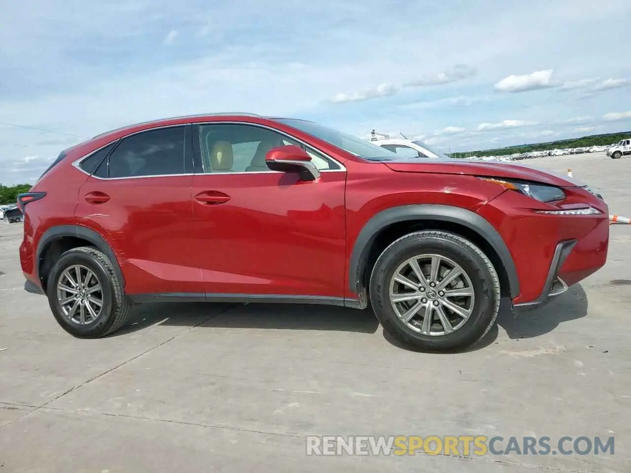 4 fotografías del automóvil dañado JTJYARBZ1K2126842 LEXUS NX 2019