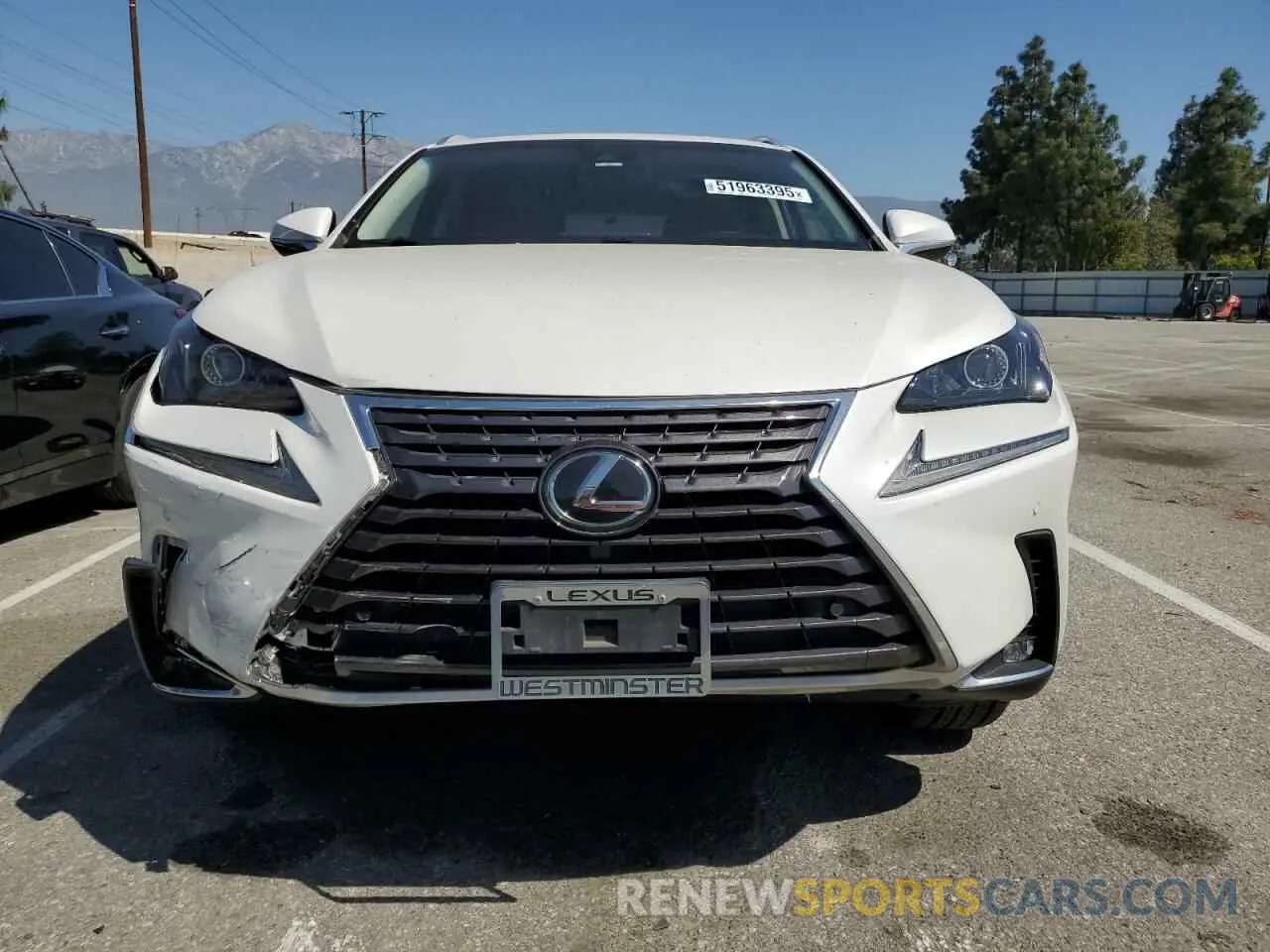 5 fotografías del automóvil dañado JTJYARBZ3K2138538 LEXUS NX 2019