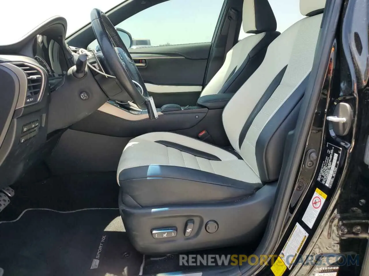 7 fotografías del automóvil dañado JTJYARBZ3K2149457 LEXUS NX 2019