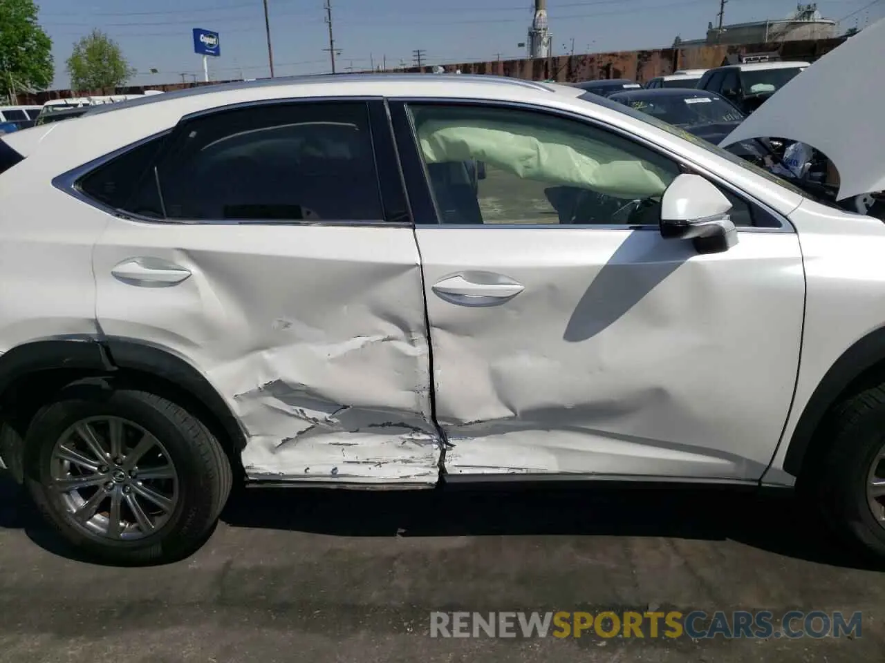 9 fotografías del automóvil dañado JTJYARBZ3K2154531 LEXUS NX 2019