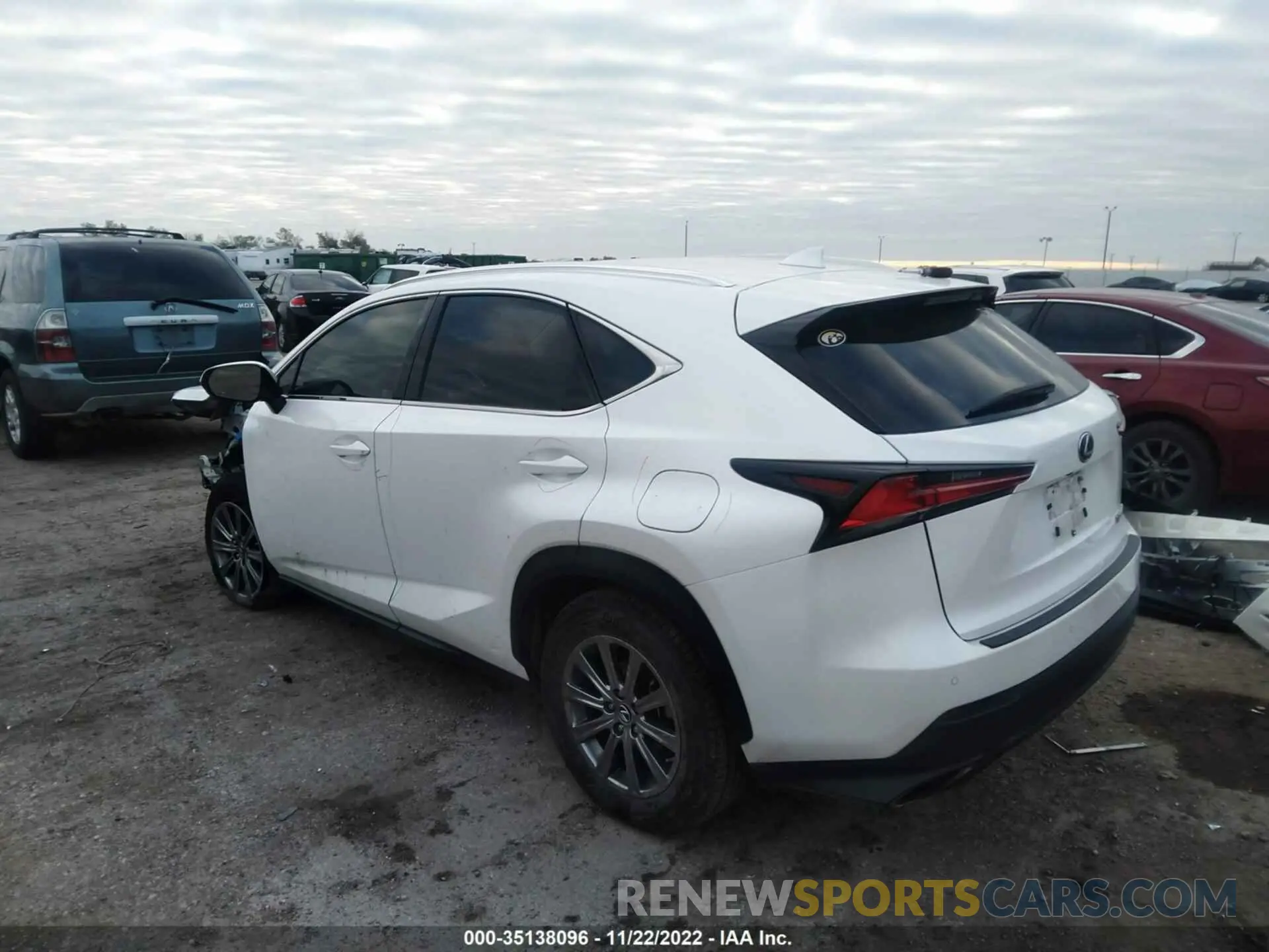 3 fotografías del automóvil dañado JTJYARBZ4K2132330 LEXUS NX 2019