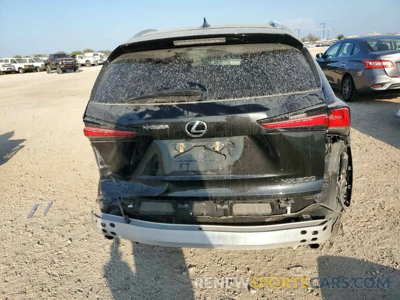 6 fotografías del automóvil dañado JTJYARBZ4K2143392 LEXUS NX 2019