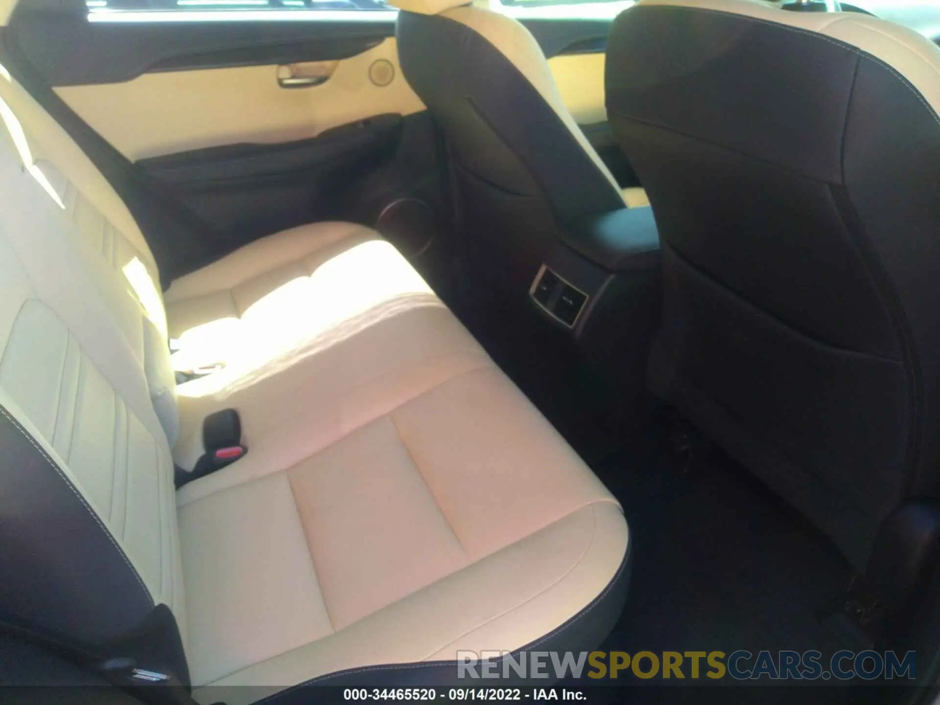 8 fotografías del automóvil dañado JTJYARBZ5K2121286 LEXUS NX 2019