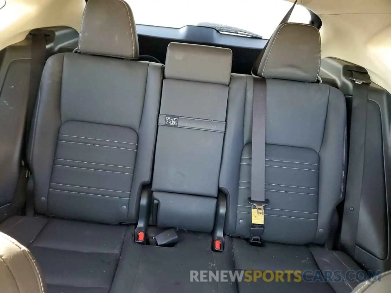 10 fotografías del automóvil dañado JTJYARBZ5K2137469 LEXUS NX 2019