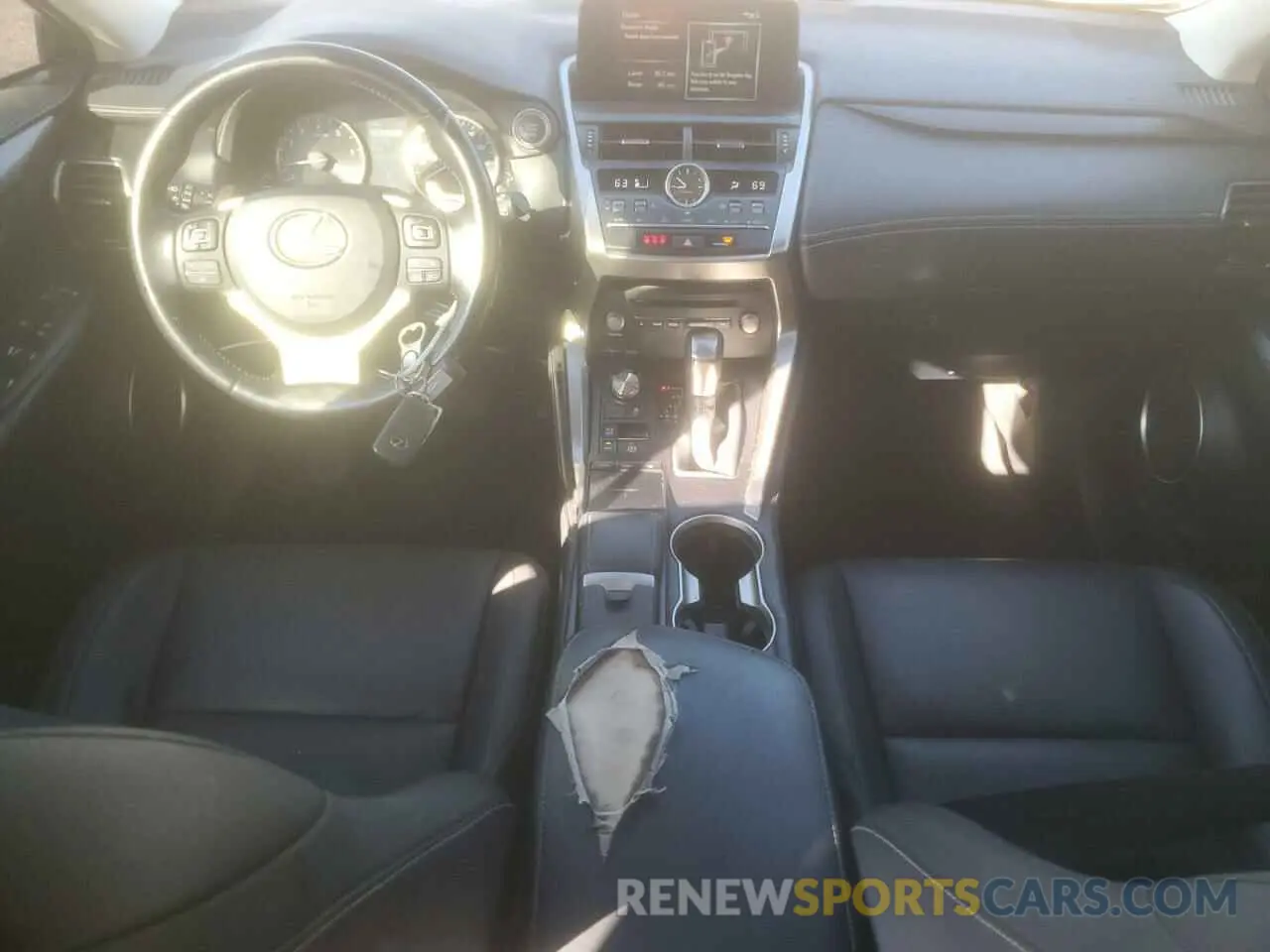 8 fotografías del automóvil dañado JTJYARBZ5K2137973 LEXUS NX 2019