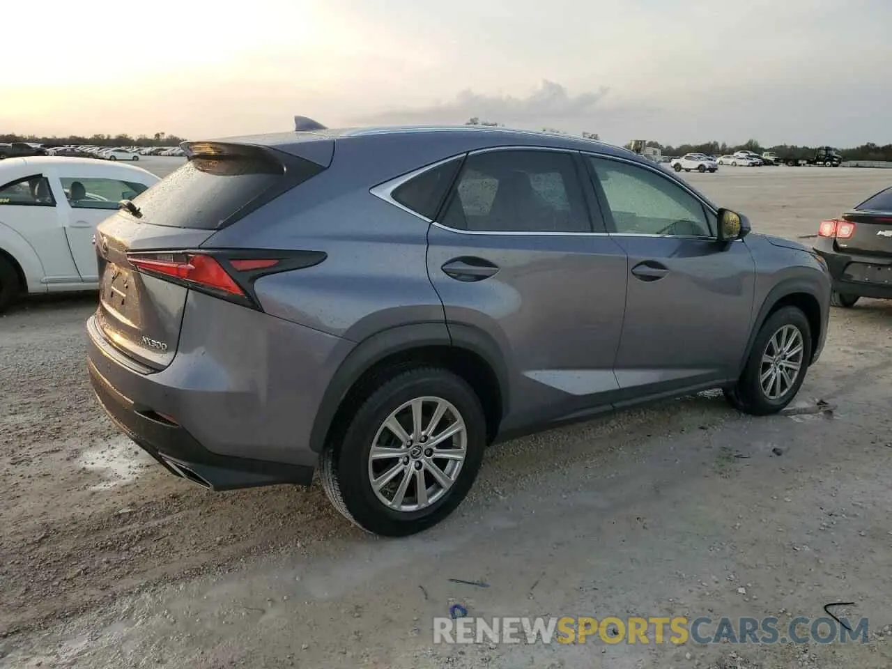 3 fotografías del automóvil dañado JTJYARBZ8K2126613 LEXUS NX 2019