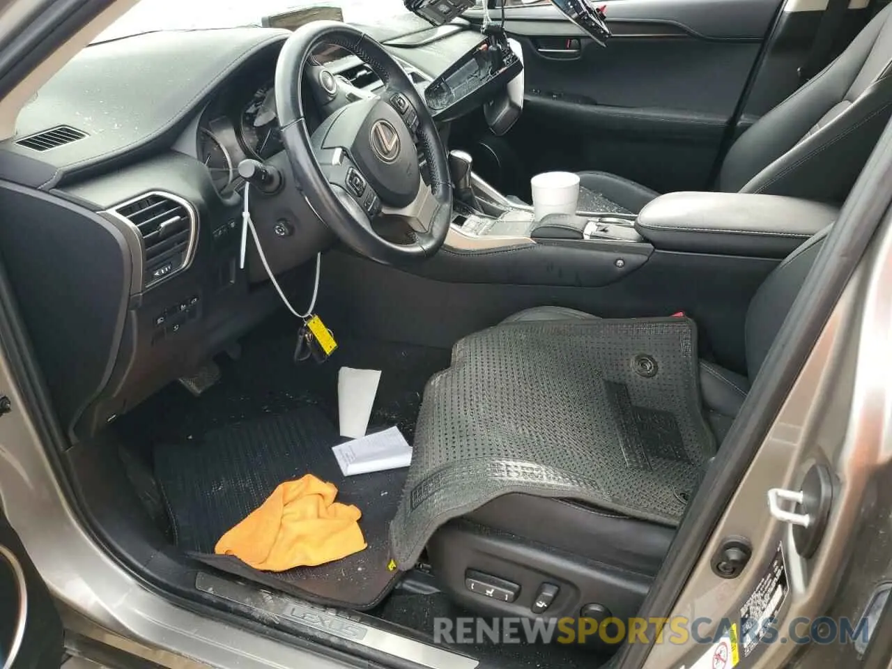 7 fotografías del automóvil dañado JTJYARBZ8K2130564 LEXUS NX 2019