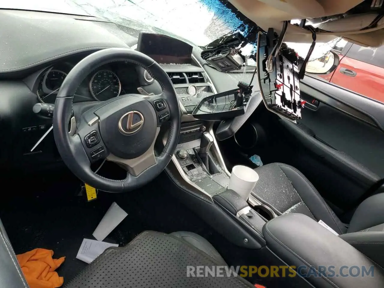 8 fotografías del automóvil dañado JTJYARBZ8K2130564 LEXUS NX 2019