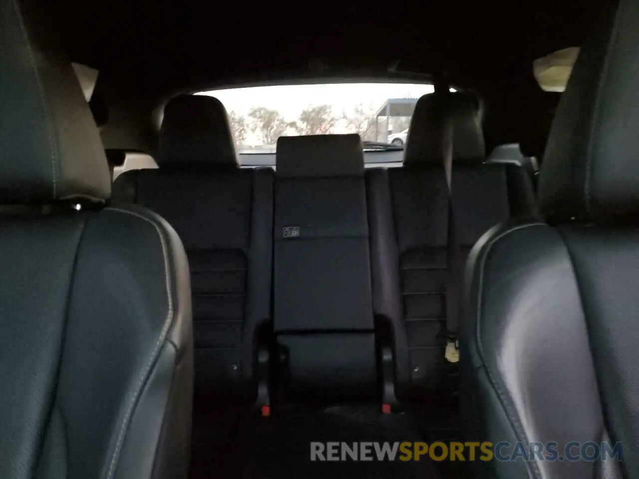 10 fotografías del automóvil dañado JTJYARBZ8K2134677 LEXUS NX 2019