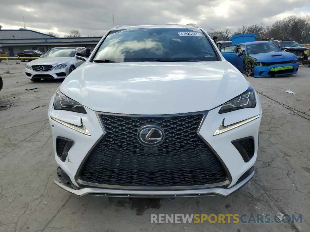 5 fotografías del automóvil dañado JTJYARBZ9K2132467 LEXUS NX 2019
