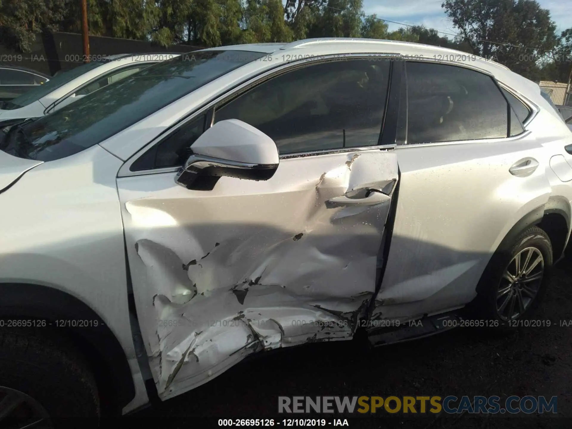 6 fotografías del automóvil dañado JTJYARBZ9K2146448 LEXUS NX 2019