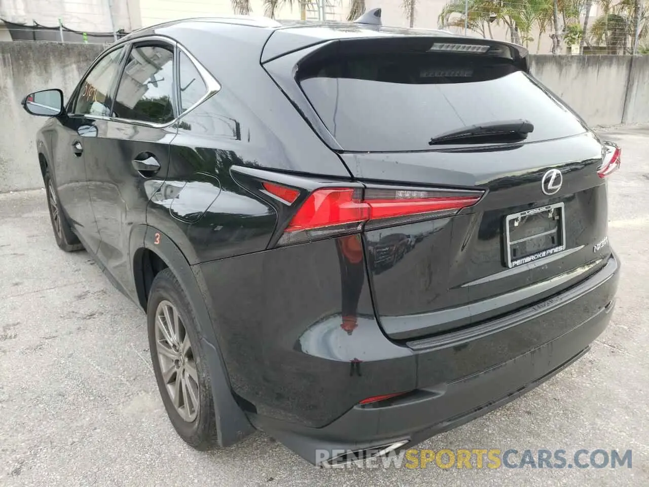 3 fotografías del automóvil dañado JTJYARBZXK2140402 LEXUS NX 2019