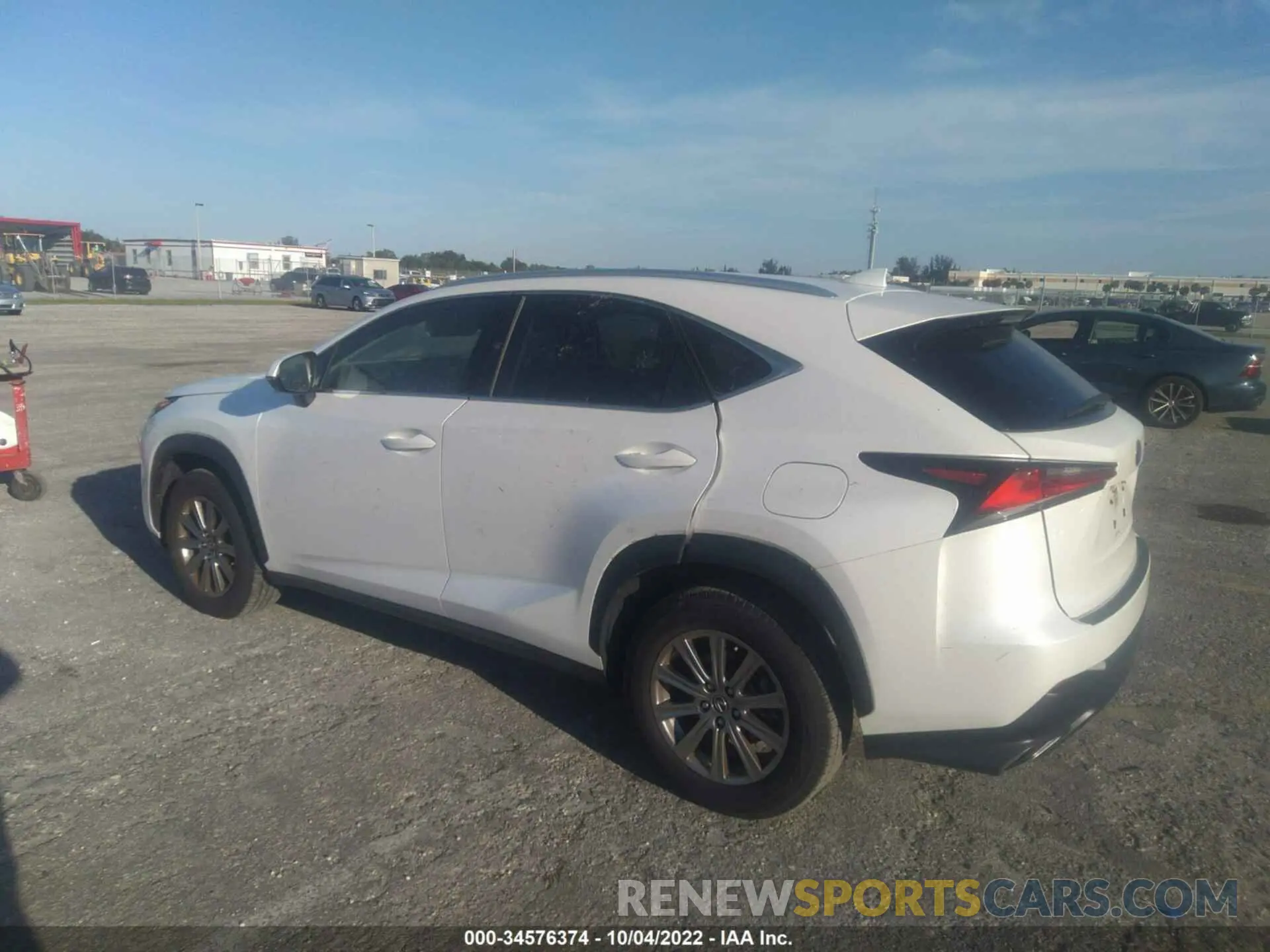 3 fotografías del automóvil dañado JTJAARBZ1L5019422 LEXUS NX 2020