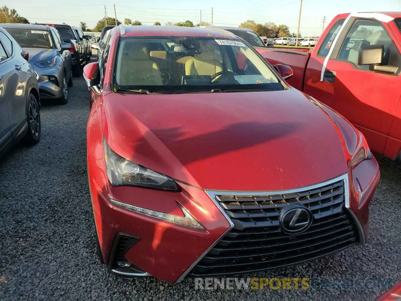 5 fotografías del automóvil dañado JTJAARBZ2L5020403 LEXUS NX 2020