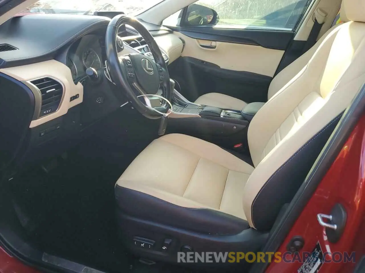 7 fotografías del automóvil dañado JTJAARBZ2L5020403 LEXUS NX 2020