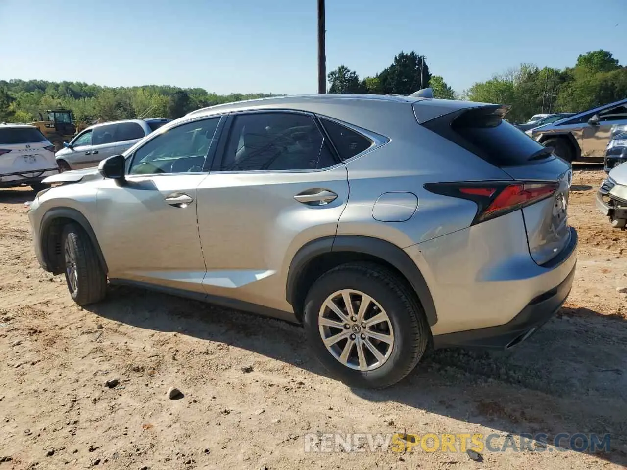 2 fotografías del automóvil dañado JTJAARBZ3L5011774 LEXUS NX 2020