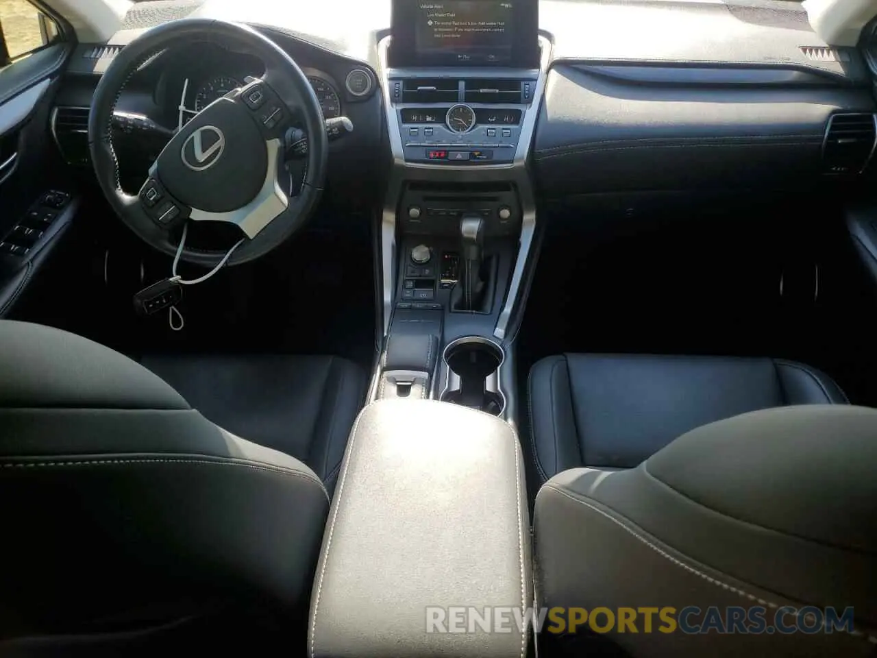 8 fotografías del automóvil dañado JTJAARBZ3L5011774 LEXUS NX 2020