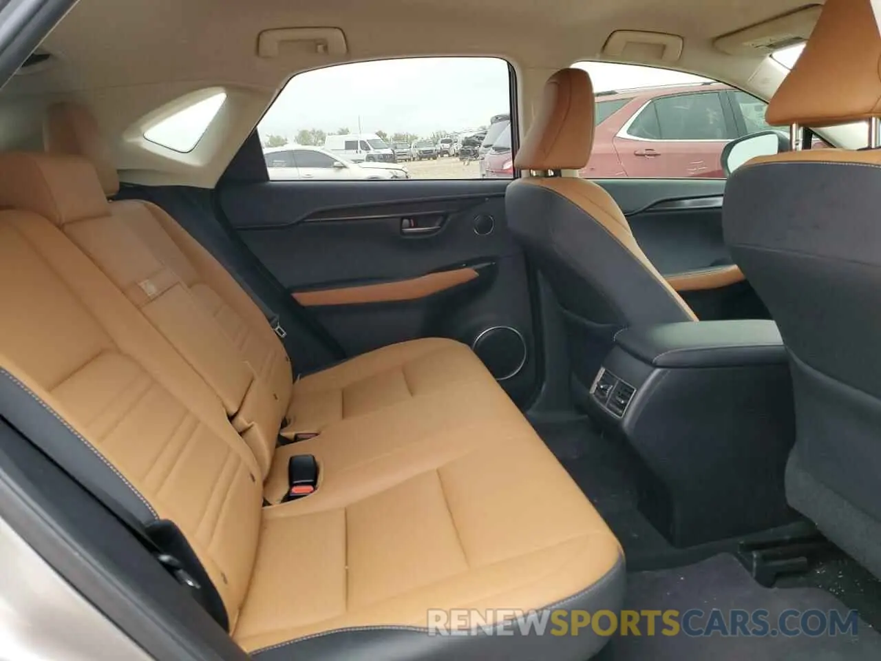 11 fotografías del automóvil dañado JTJAARBZ4L5015395 LEXUS NX 2020