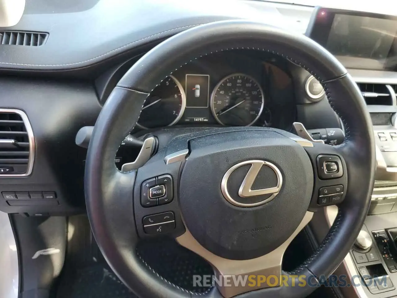 9 fotografías del automóvil dañado JTJAARBZ6L5016614 LEXUS NX 2020