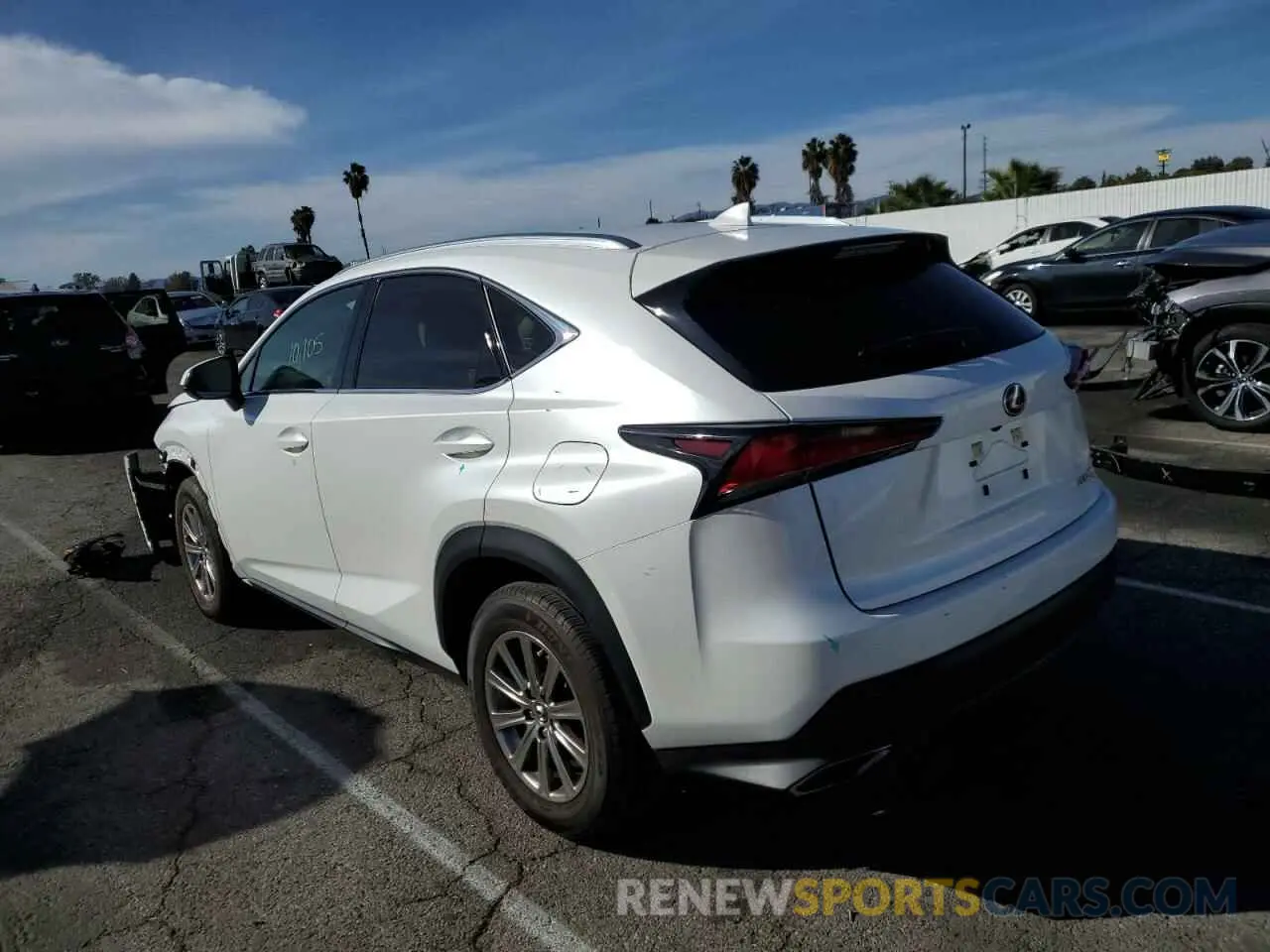3 fotografías del automóvil dañado JTJAARBZ8L5009146 LEXUS NX 2020