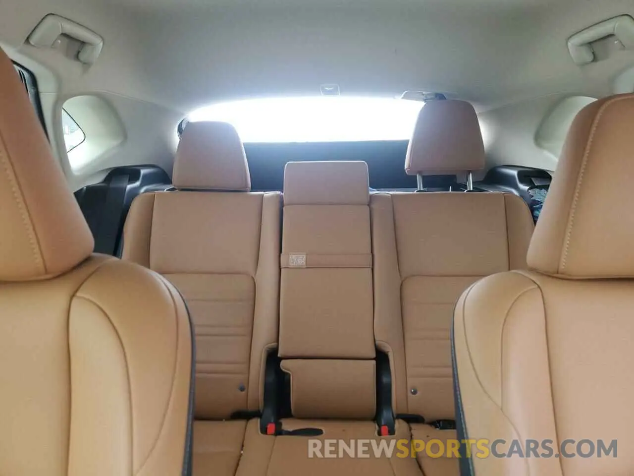 10 fotografías del automóvil dañado JTJAARBZ9L2164628 LEXUS NX 2020