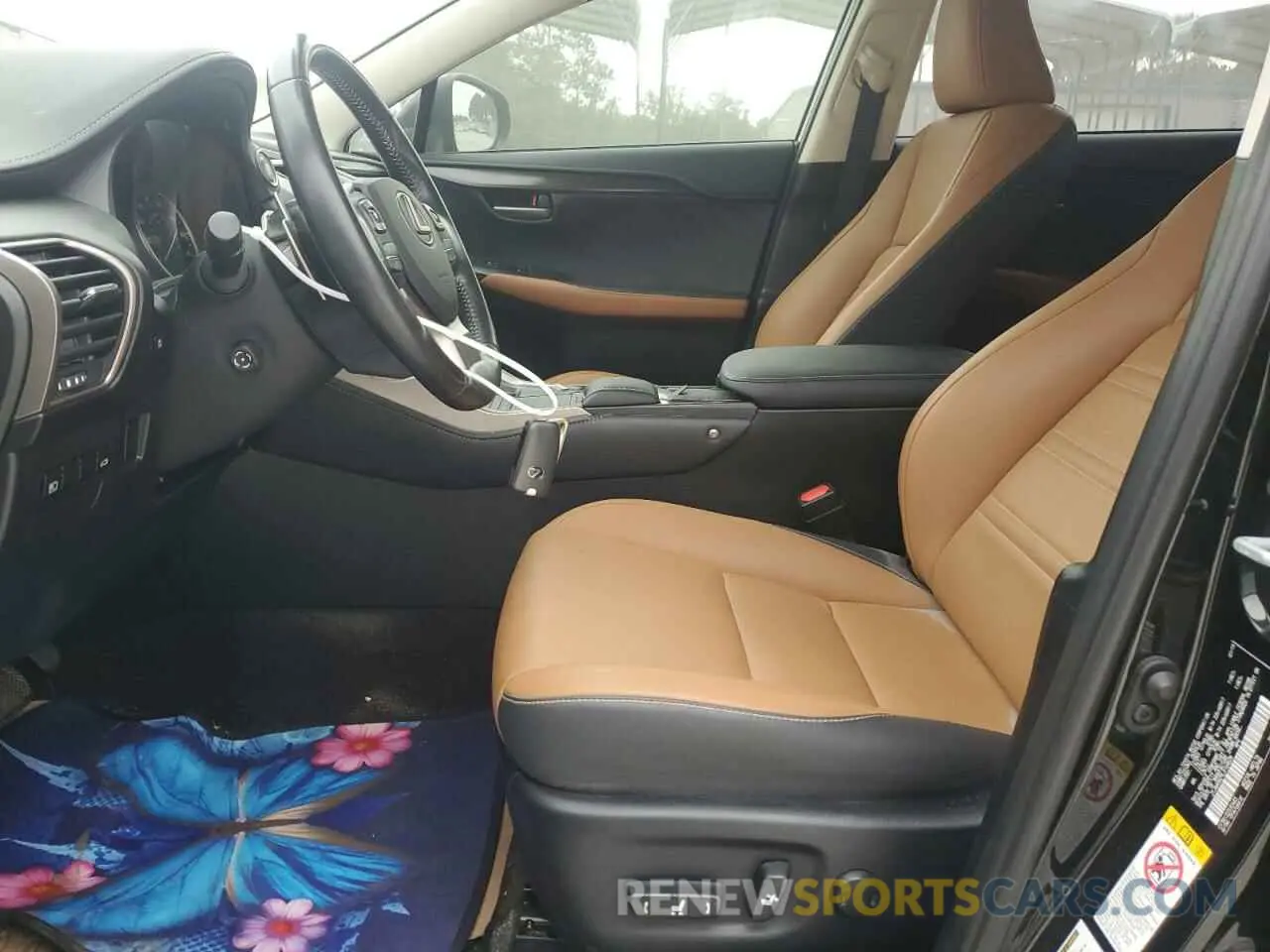 7 fotografías del automóvil dañado JTJAARBZ9L2164628 LEXUS NX 2020