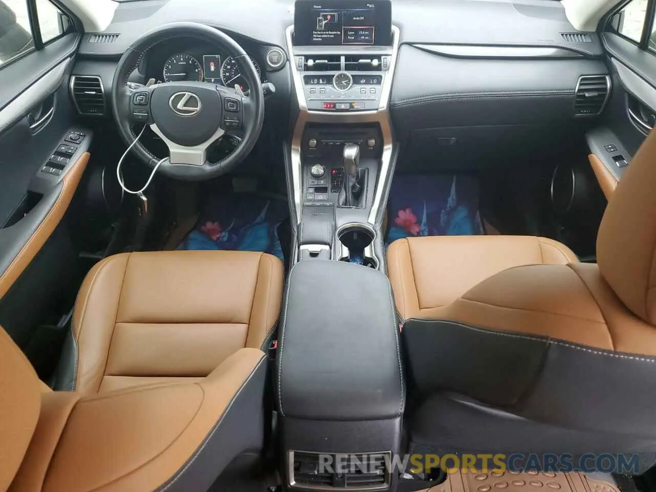 8 fotografías del automóvil dañado JTJAARBZ9L2164628 LEXUS NX 2020