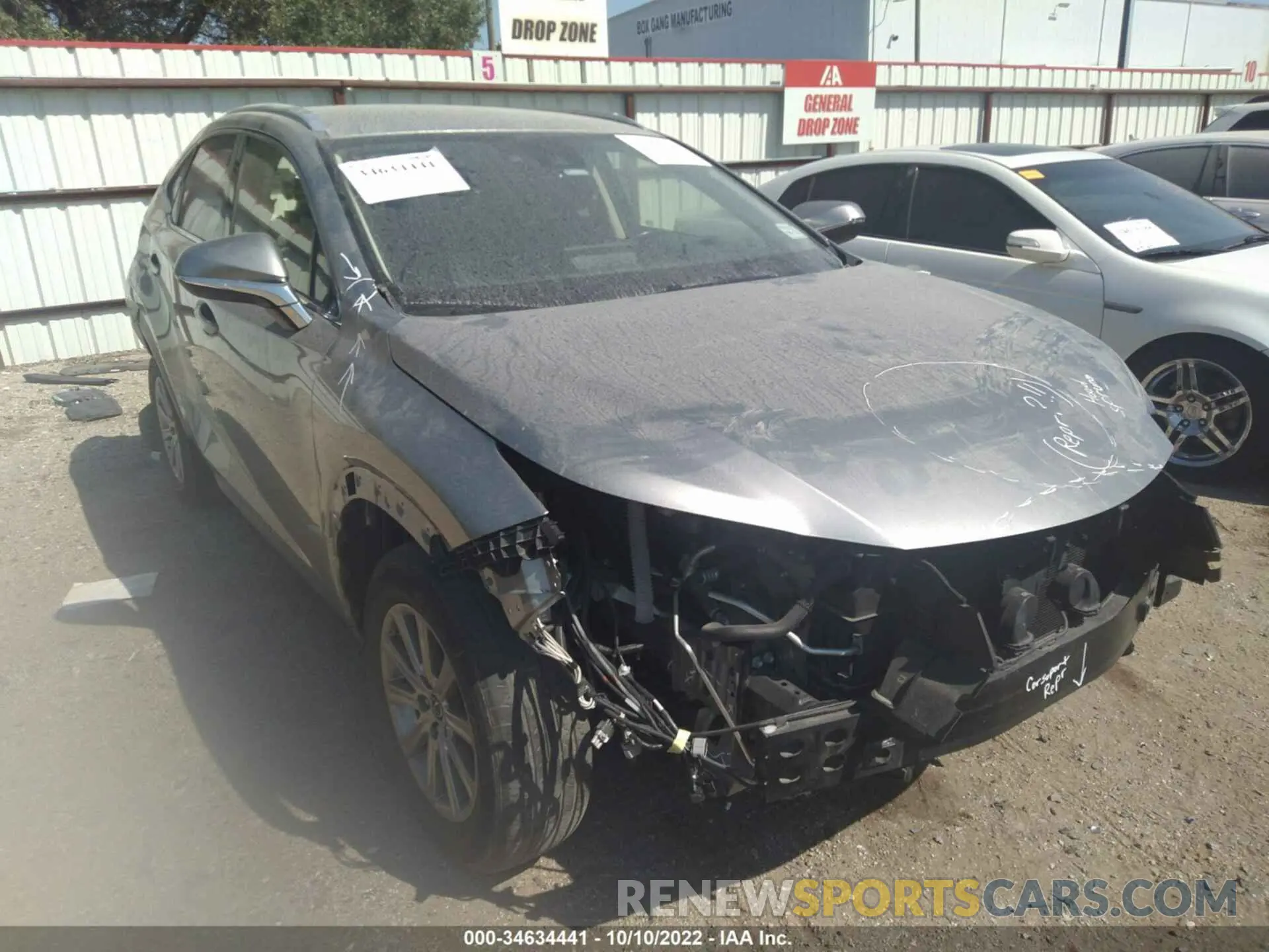 3 fotografías del automóvil dañado JTJAARBZXL2166081 LEXUS NX 2020