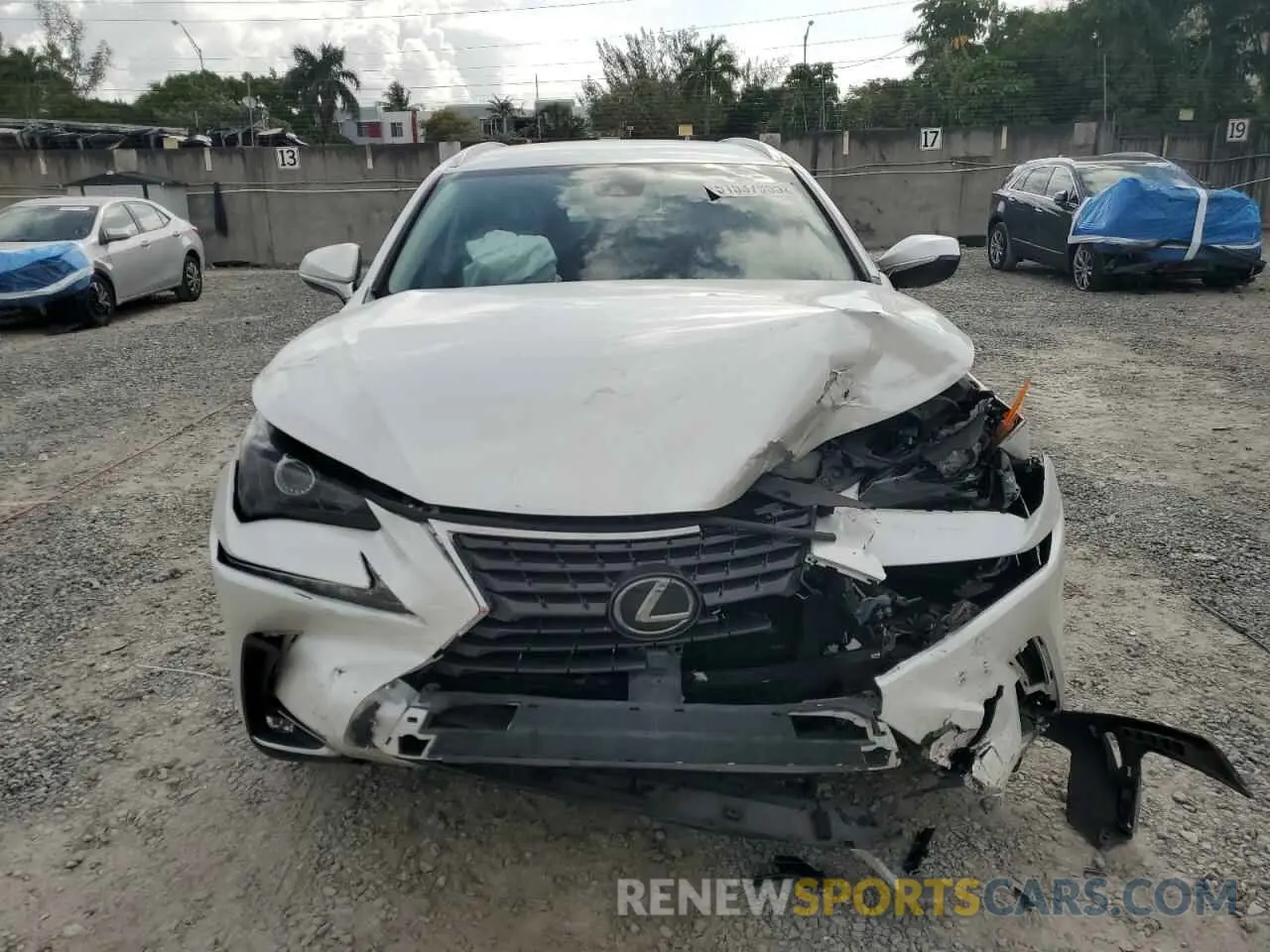 5 fotografías del automóvil dañado JTJAARBZXL5015708 LEXUS NX 2020