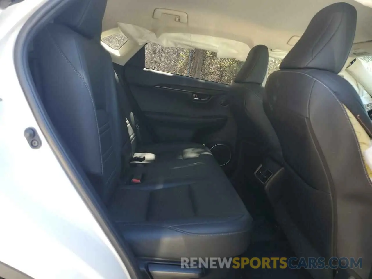 11 fotografías del automóvil dañado JTJAARDZ3L5000125 LEXUS NX 2020