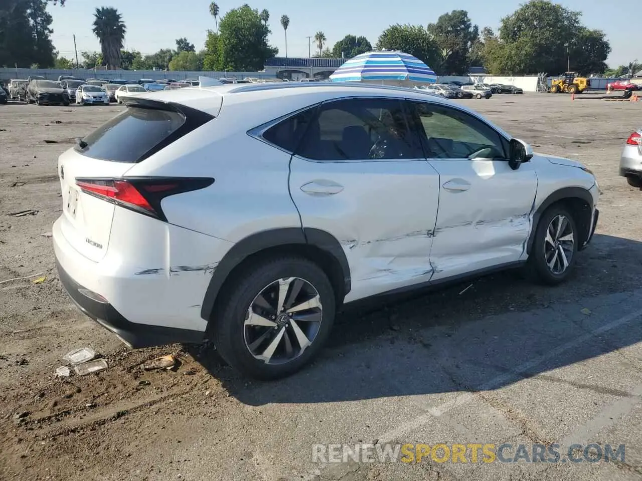 3 fotografías del automóvil dañado JTJDARBZ2L5005381 LEXUS NX 2020