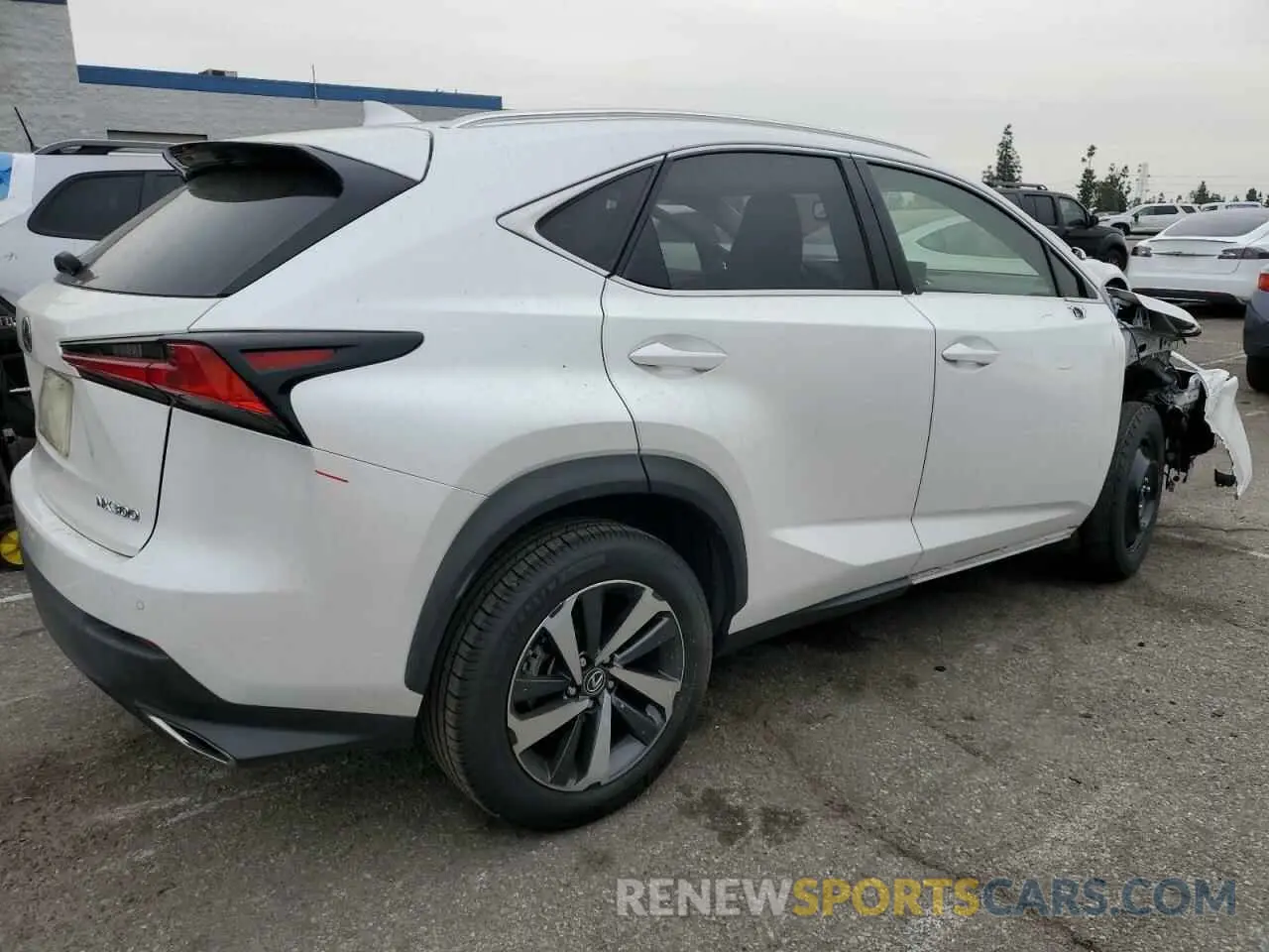 3 fotografías del automóvil dañado JTJDARBZ3L5004692 LEXUS NX 2020