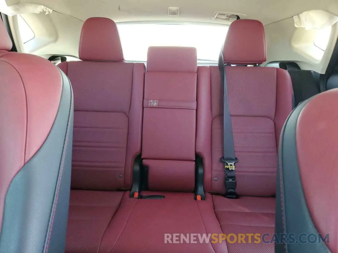 10 fotografías del automóvil dañado JTJDARBZ3L5014462 LEXUS NX 2020