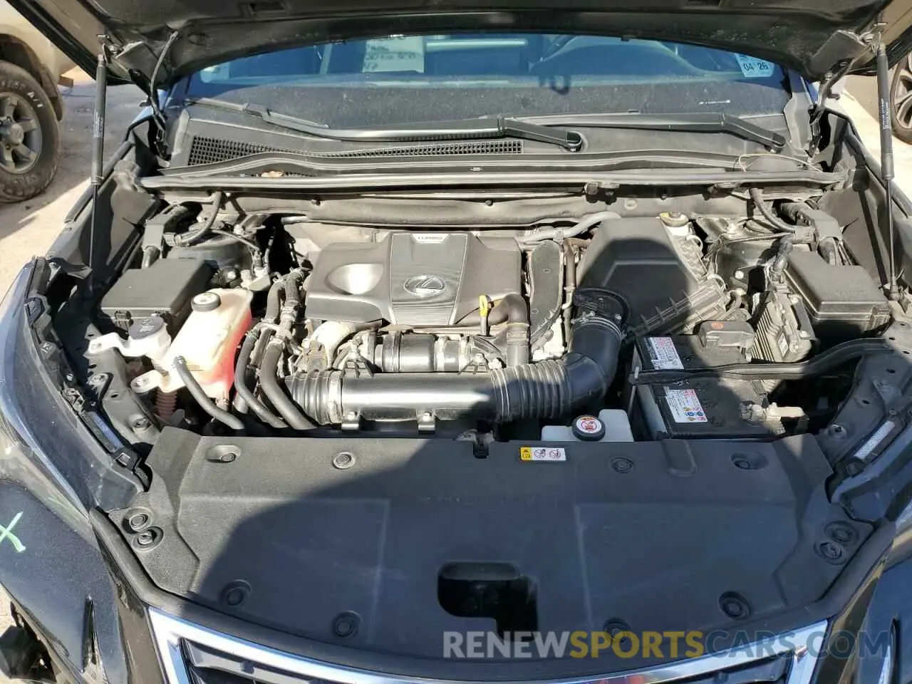 12 fotografías del automóvil dañado JTJDARBZ5L2162419 LEXUS NX 2020